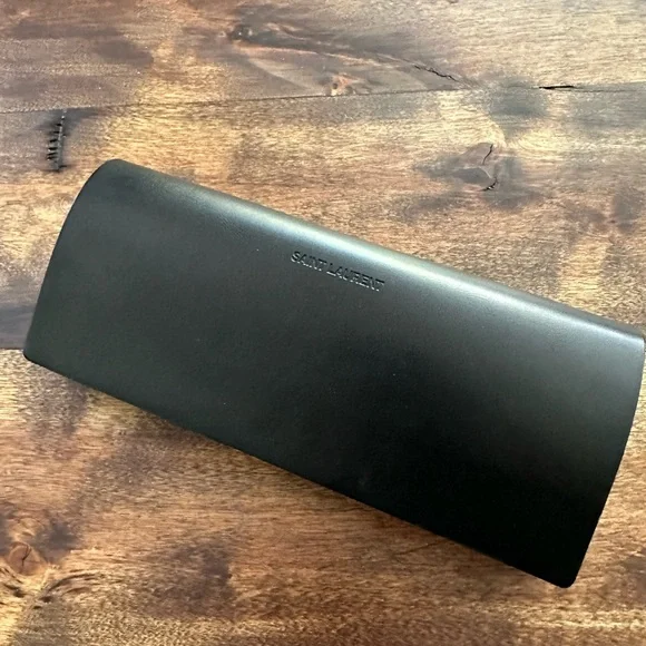 Saint Laurent Sunglasses Cat Eye - Picture 7 of 8